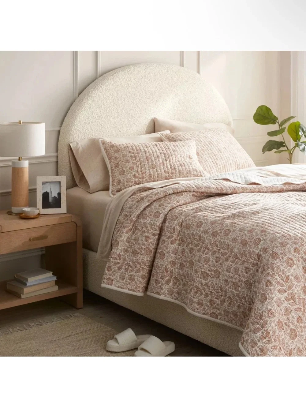 Full/Queen Printed Cotton Voile Tonal Floral Quilt Ivory/Camel - Threshold